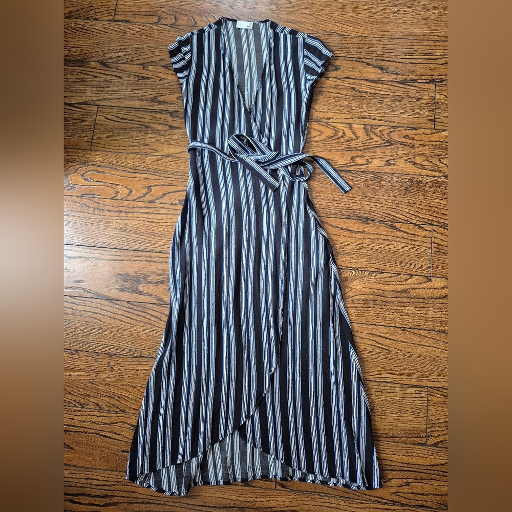 Aritzia XXS Maxi Dress - Wilfred Stripe Summer Dress